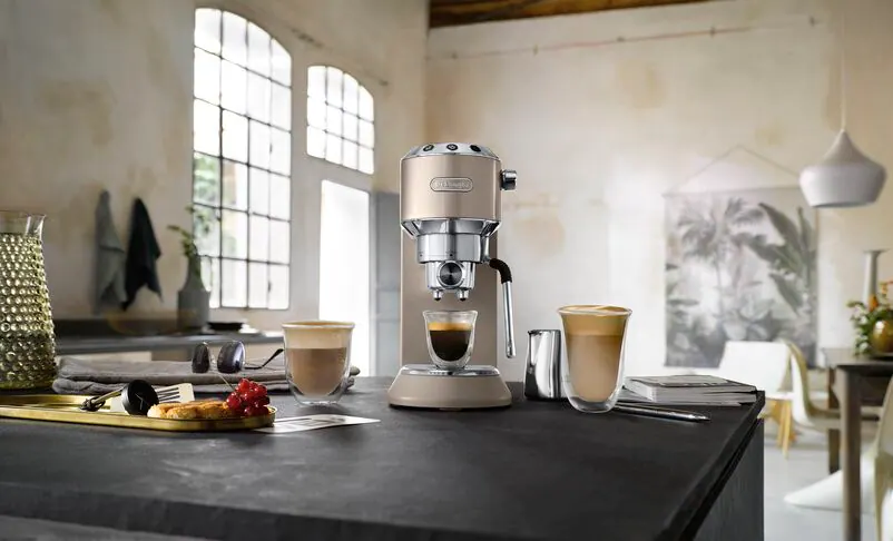 เครื่องชงกาแฟเอสเพรสโซ่ Dedica Arte EC885.BG | De’Longhi